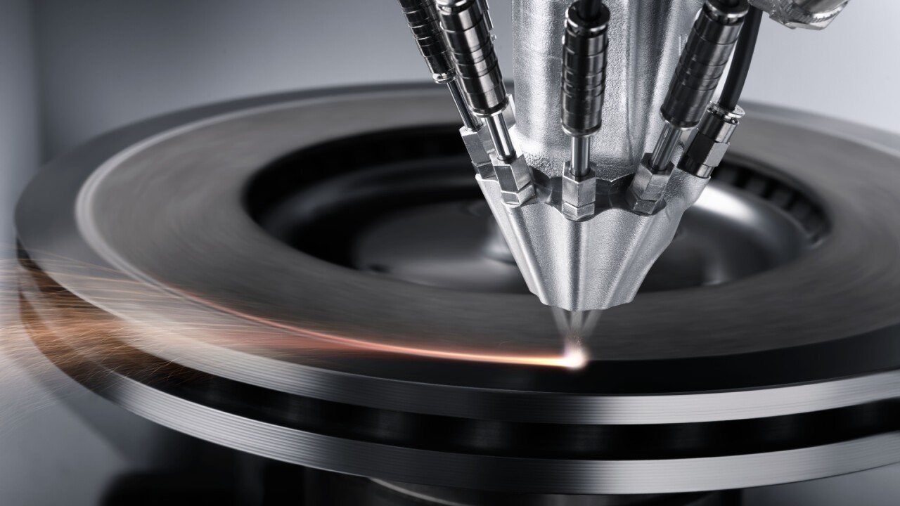 Durch das innovative Design der Pulverdüse im Metall-3D-Druck wird die Herstellung von emissionsarmen Bremsscheiben noch effizienter und prozesssicherer. Quelle: TRUMPF Gruppe
