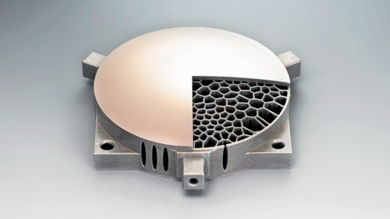Additively manufactured metal mirror with internal light-weight structure (Copyright: Fraunhofer IOF)
