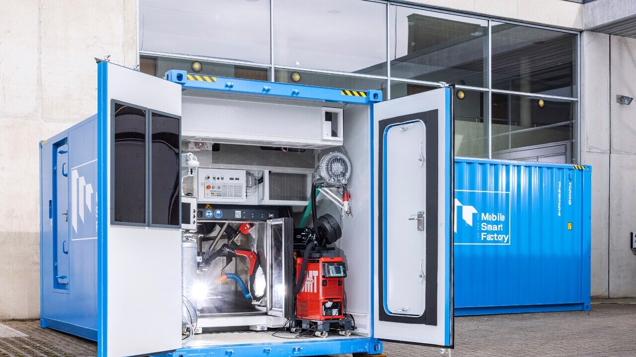 Mobile Smart Factory-container set-up (Copyright: Rheinmetall AG)