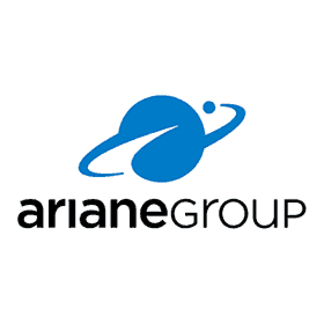 Über dem Wort „arianeGROUP“ in schwarzen und grauen Buchstaben auf weißem Hintergrund steht ein blauer, stilisierter Planet mit einem Ring, der an Saturn erinnert.
